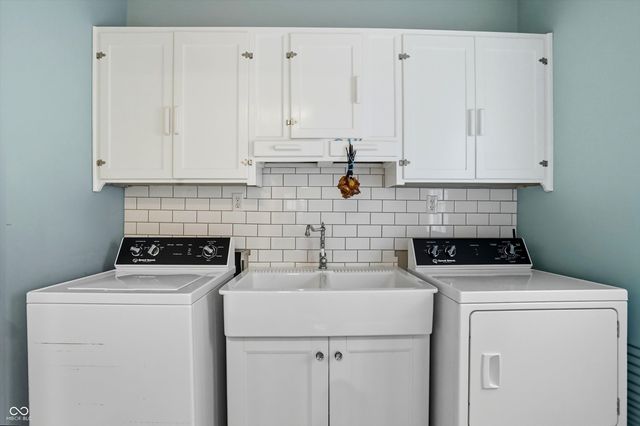 341 E 6th Street, Rushville, IN 46173