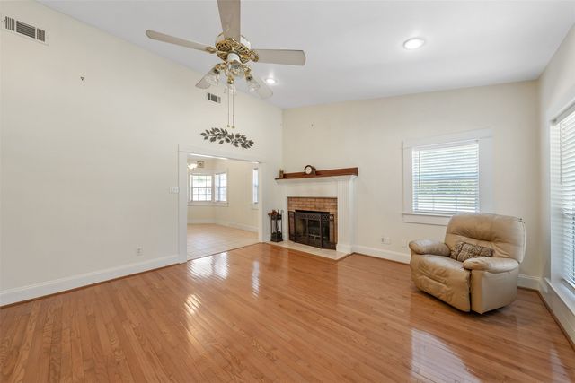 975 County Road 2954, Alba, TX 75410