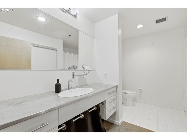 915 Se 35TH Ave 205, Portland, OR 97214