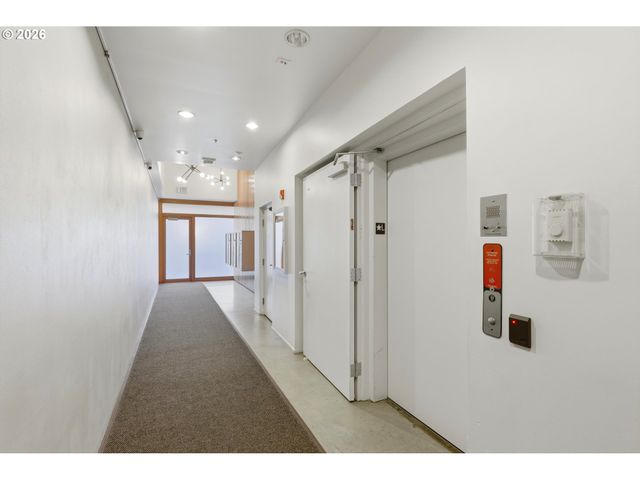 915 Se 35TH Ave 205, Portland, OR 97214