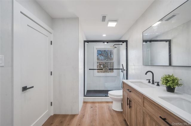 118 Ryder Avenue, Dix Hills, NY 11746