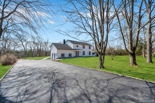 118 Ryder Avenue, Dix Hills, NY 11746