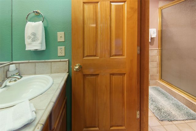 200 Oyster Bay, Graford, TX 76449