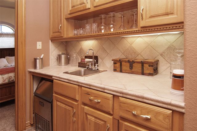 200 Oyster Bay, Graford, TX 76449