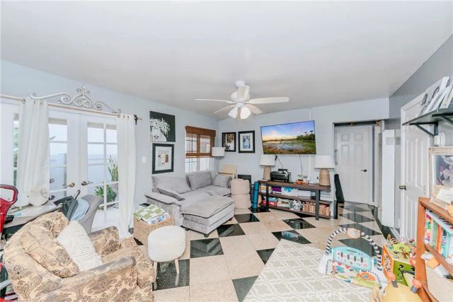 2227 Mathews Avenue, Redondo Beach, CA 90278