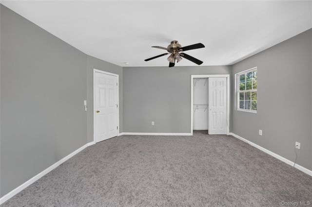 29 Beech Avenue, Farmingville, NY 11738