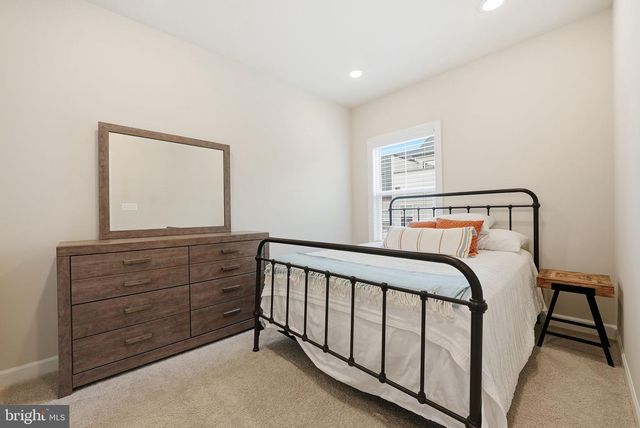 7220 MOUNTAINEER DR, Alexandria, VA 22306