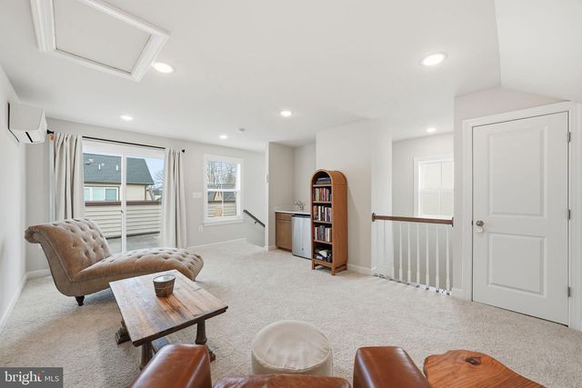 7220 MOUNTAINEER DR, Alexandria, VA 22306