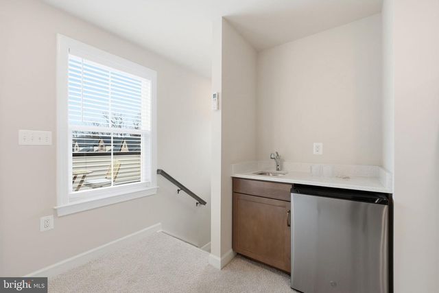 7220 MOUNTAINEER DR, Alexandria, VA 22306