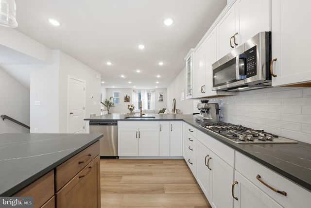 7220 MOUNTAINEER DR, Alexandria, VA 22306