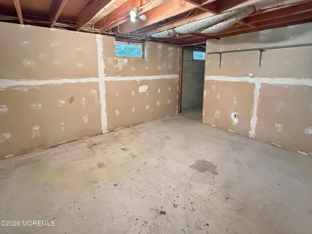 2104 Serpentine Drive, Lacey, NJ 08734