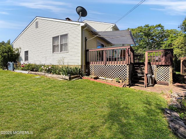 2104 Serpentine Drive, Lacey, NJ 08734