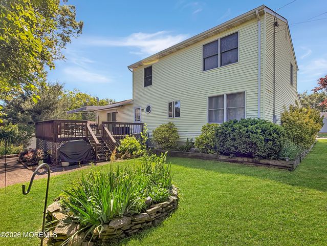 2104 Serpentine Drive, Lacey, NJ 08734