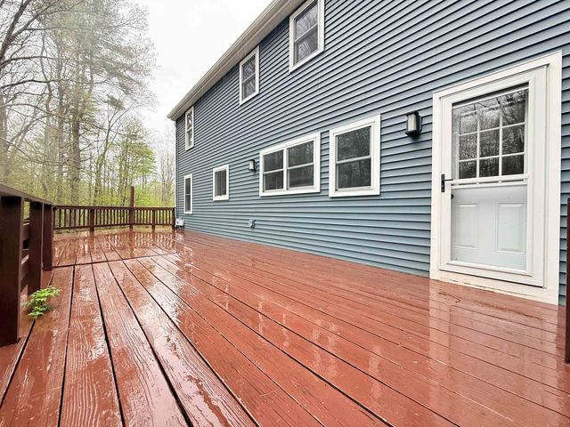 14 Moharimet Drive, Madbury, NH 03823