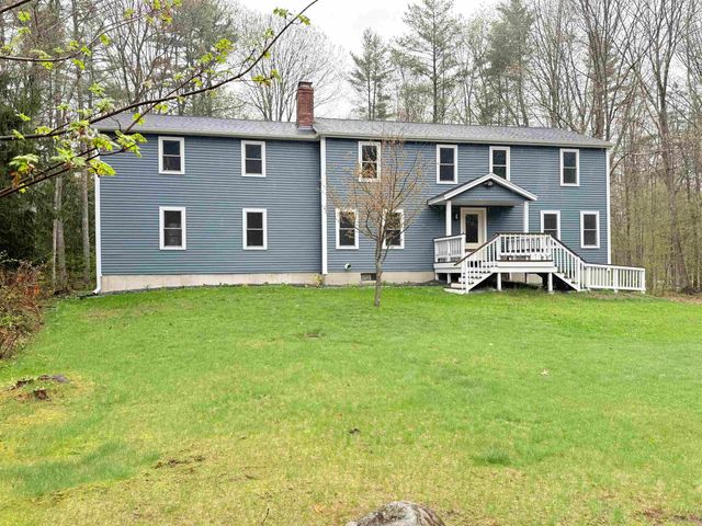 14 Moharimet Drive, Madbury, NH 03823