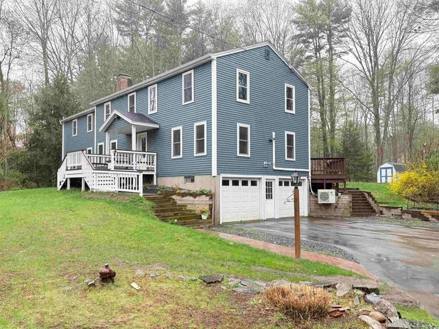 14 Moharimet Drive, Madbury, NH 03823