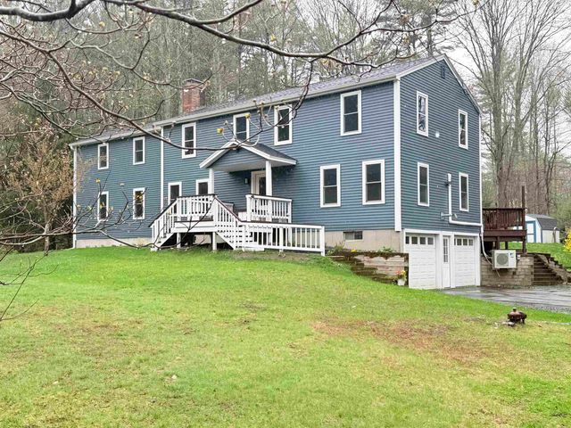 14 Moharimet Drive, Madbury, NH 03823