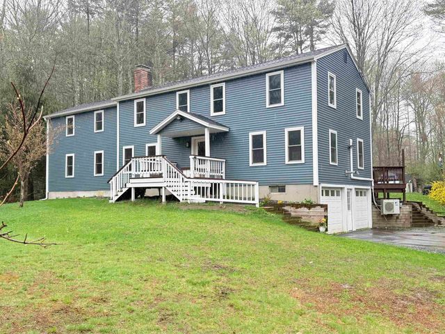 14 Moharimet Drive, Madbury, NH 03823