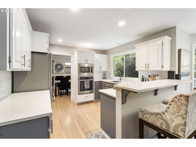 13278 VERMEER Dr, Lake Oswego, OR 97035
