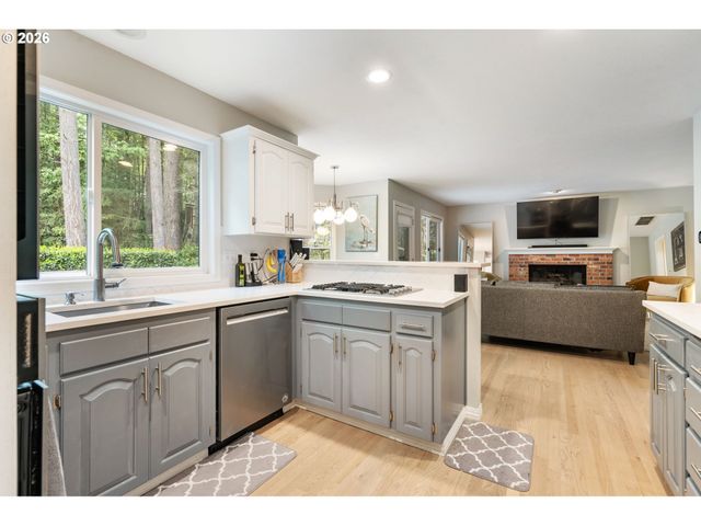 13278 VERMEER Dr, Lake Oswego, OR 97035