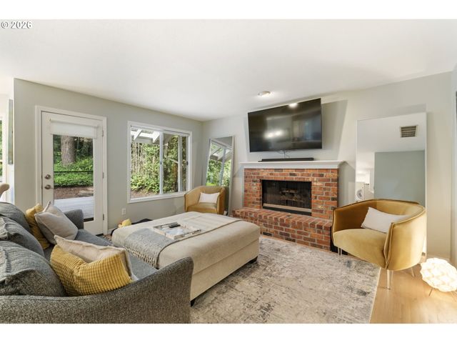13278 VERMEER Dr, Lake Oswego, OR 97035