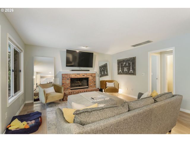 13278 VERMEER Dr, Lake Oswego, OR 97035