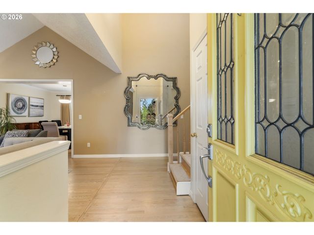 13278 VERMEER Dr, Lake Oswego, OR 97035