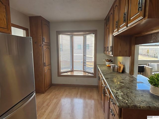 501 N 74th Street, Omaha, NE 68114