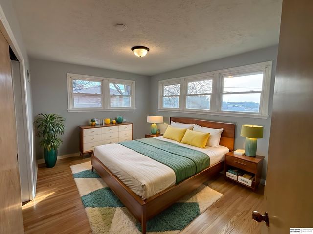 501 N 74th Street, Omaha, NE 68114