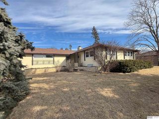 501 N 74th Street, Omaha, NE 68114