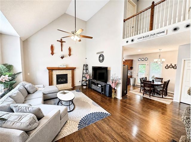 12689 S Belford Street, Olathe, KS 66061