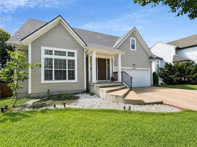 12689 S Belford Street, Olathe, KS 66061