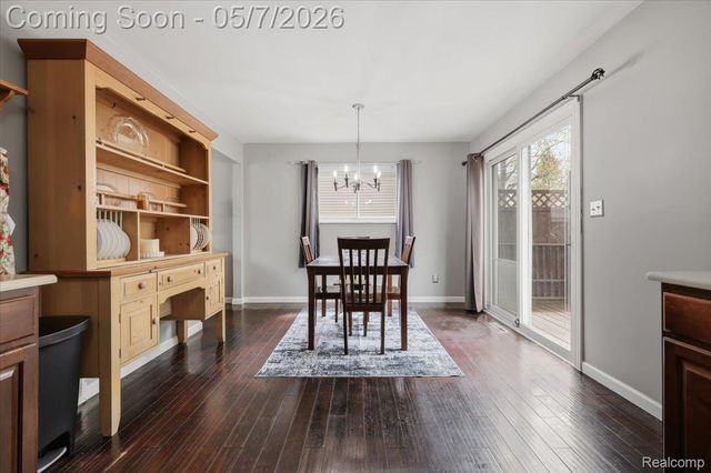 2735 N Williams Lake Road, Waterford Charter Township, MI 48329