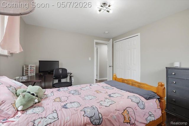 2735 N Williams Lake Road, Waterford Charter Township, MI 48329
