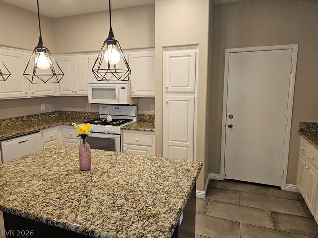 140 Samantha Rose Street, Henderson, NV 89012