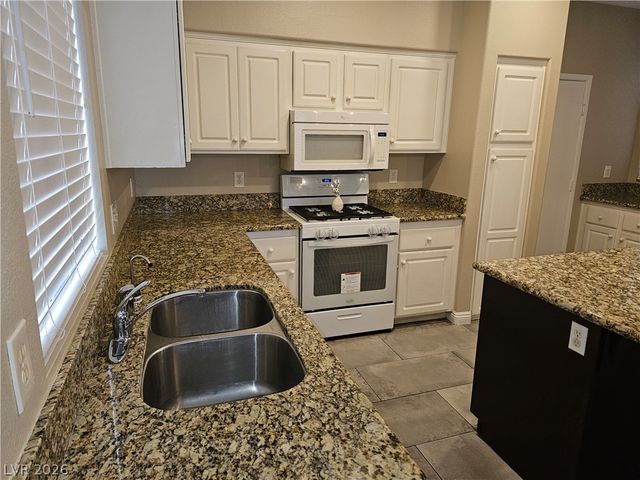 140 Samantha Rose Street, Henderson, NV 89012