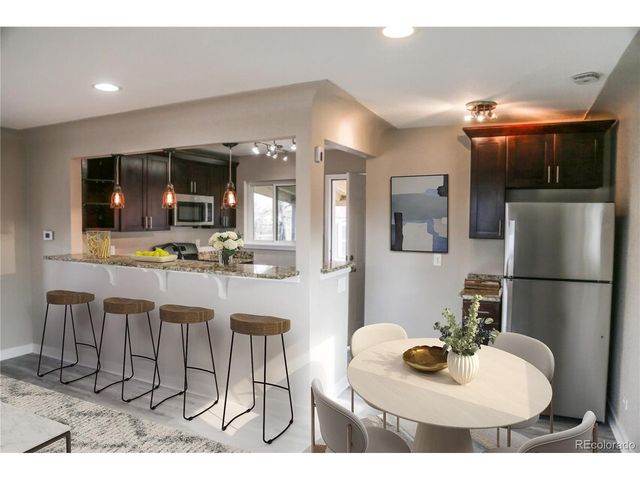 3290 Magnolia St, Denver, CO 80207