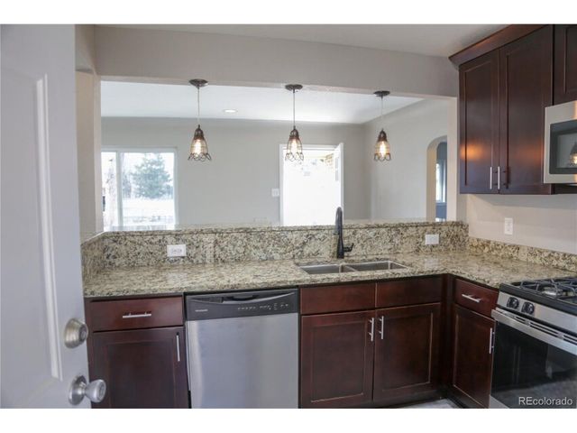 3290 Magnolia St, Denver, CO 80207