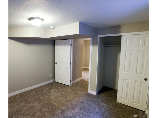 3290 Magnolia St, Denver, CO 80207