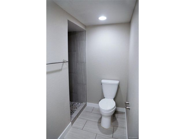 3290 Magnolia St, Denver, CO 80207