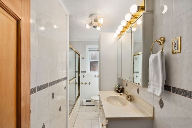 164 Lockland Ave, Framingham, MA 01701