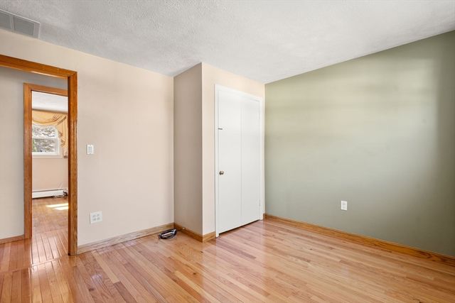 164 Lockland Ave, Framingham, MA 01701