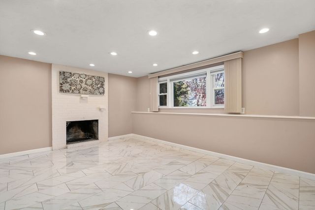 164 Lockland Ave, Framingham, MA 01701