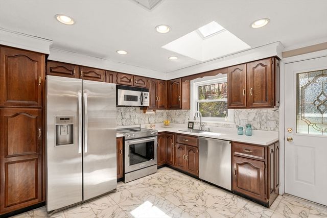 164 Lockland Ave, Framingham, MA 01701