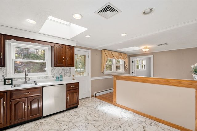 164 Lockland Ave, Framingham, MA 01701