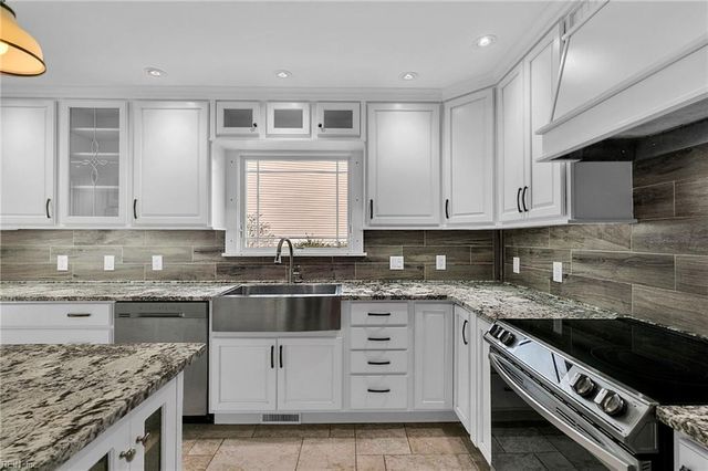 114 Runaway LN, Yorktown, VA 23692