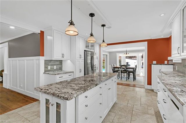 114 Runaway LN, Yorktown, VA 23692