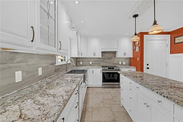 114 Runaway LN, Yorktown, VA 23692