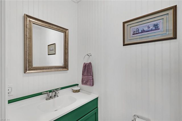 114 Runaway LN, Yorktown, VA 23692