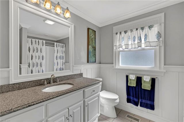 114 Runaway LN, Yorktown, VA 23692